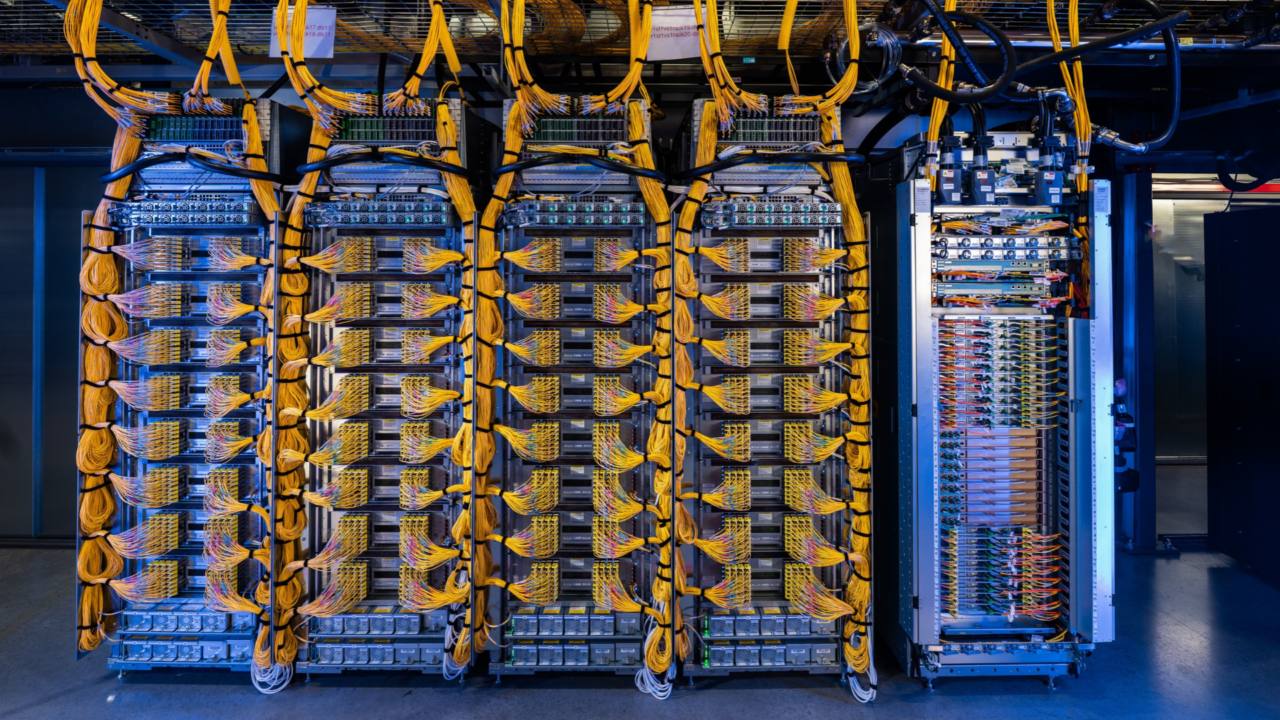 NVIDIA 官方配图：Google Cloud × Vera Rubin 基础设施